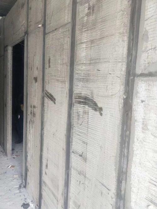 輕質復合隔音板